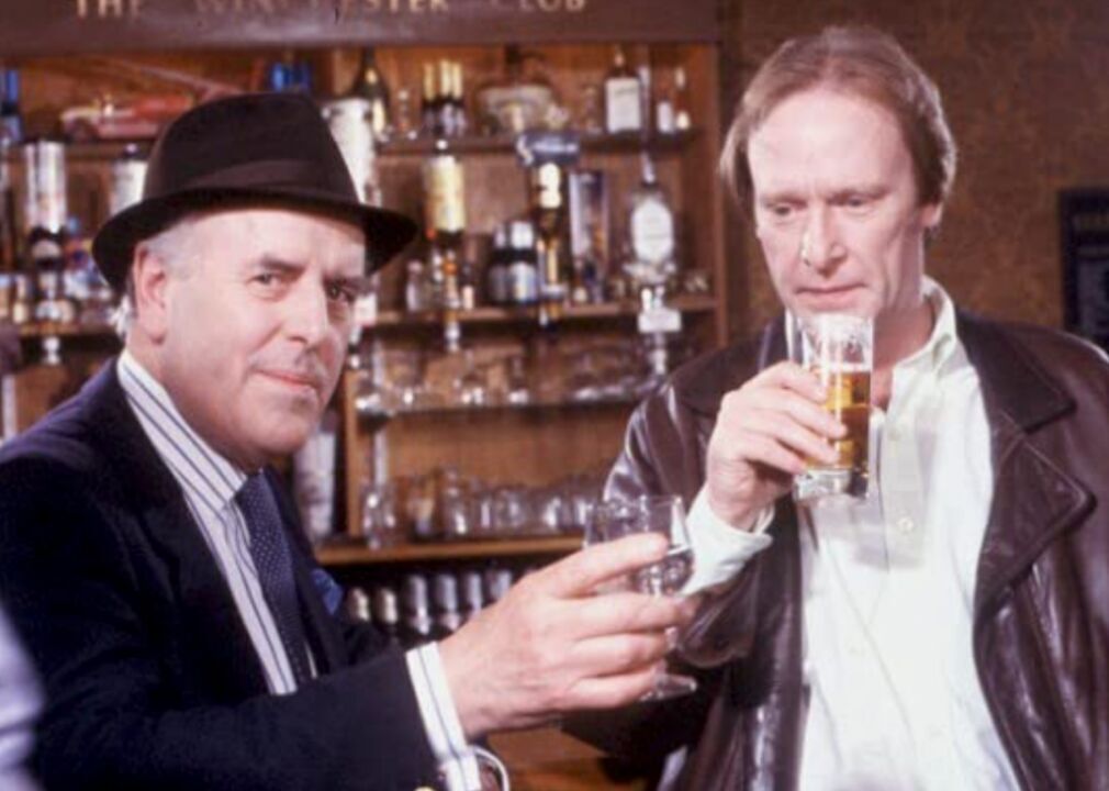 #17. Minder